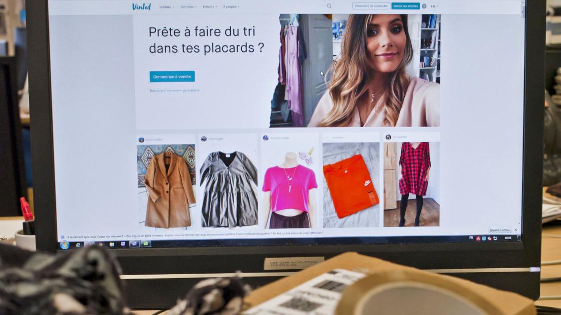 Vinted la solution ideale pour revendre son pull moche de Noel